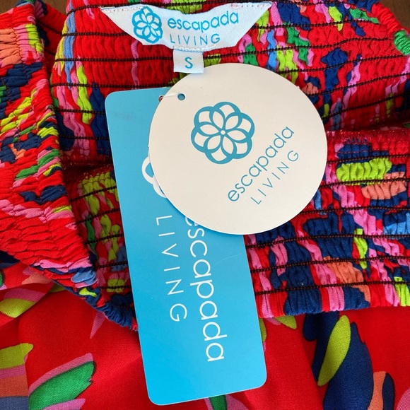 Escapada Living Tasseled Tropical top - Picture 7 of 11